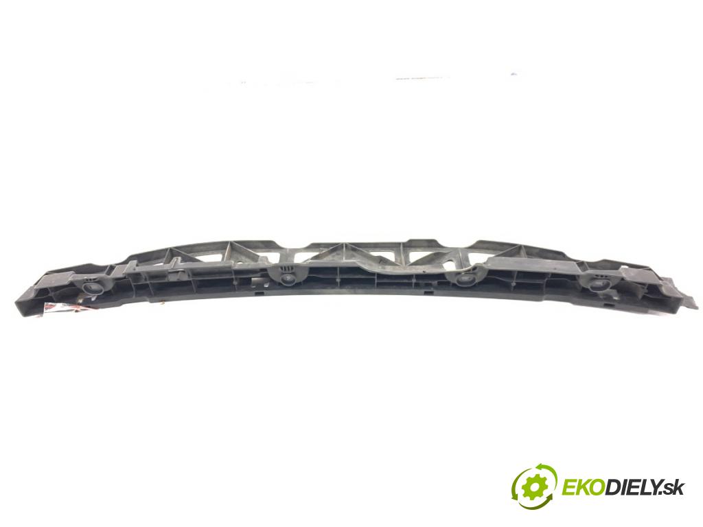 VW PASSAT B8 Kombi 2016 140 kW 2.0 TDI 1968 výztuha nárazníka zadní část 3G9807863B (Zadní výztuha)