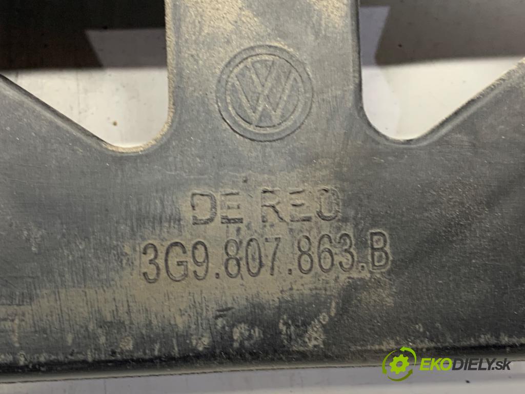 VW PASSAT B8 Kombi 2016 140 kW 2.0 TDI 1968 Výstuha nárazníka zad 3G9807863B (Výstuha zadná)