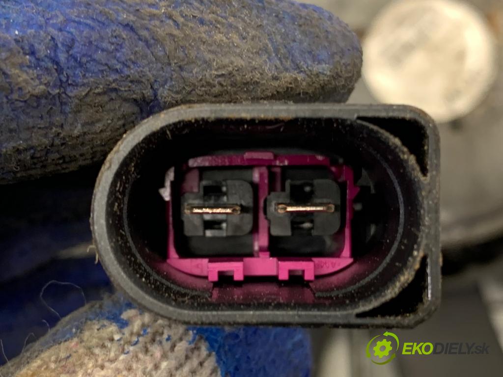 VW PASSAT B8 Kombi 2016 140 kW 2.0 TDI 1968 ventilátor klimatizace 3G0971095G (Ventilátor chladiče klimatizace)