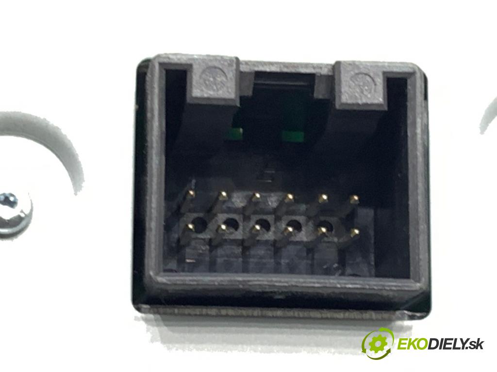 VW PASSAT B8 Kombi 2016 140 kW 2.0 TDI 1968 RADIO 5G0919606 (Audio zařízení)