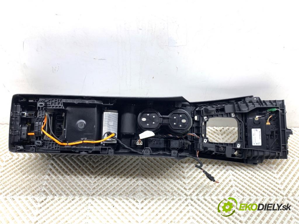 VW PASSAT B8 Kombi 2016 140 kW 2.0 TDI 1968 Tunel středový 3G1863241C (Středový tunel)