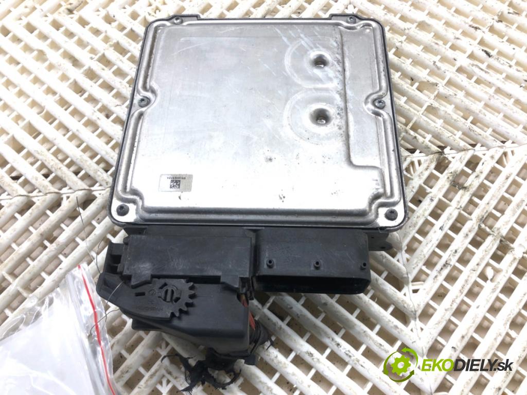 VW PASSAT B8 Kombi 2016 140 kW 2.0 TDI 1968 riadiaca jednotka Motor 04L907309M (Riadiaca jednotka)