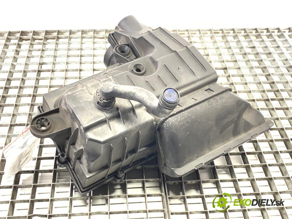 VW PASSAT B8 Kombi 2016 140 kW 2.0 TDI 1968 Obal filtra vzduchu 5Q0129607AA 5Q0129620B (Obal vzduchového filtra)