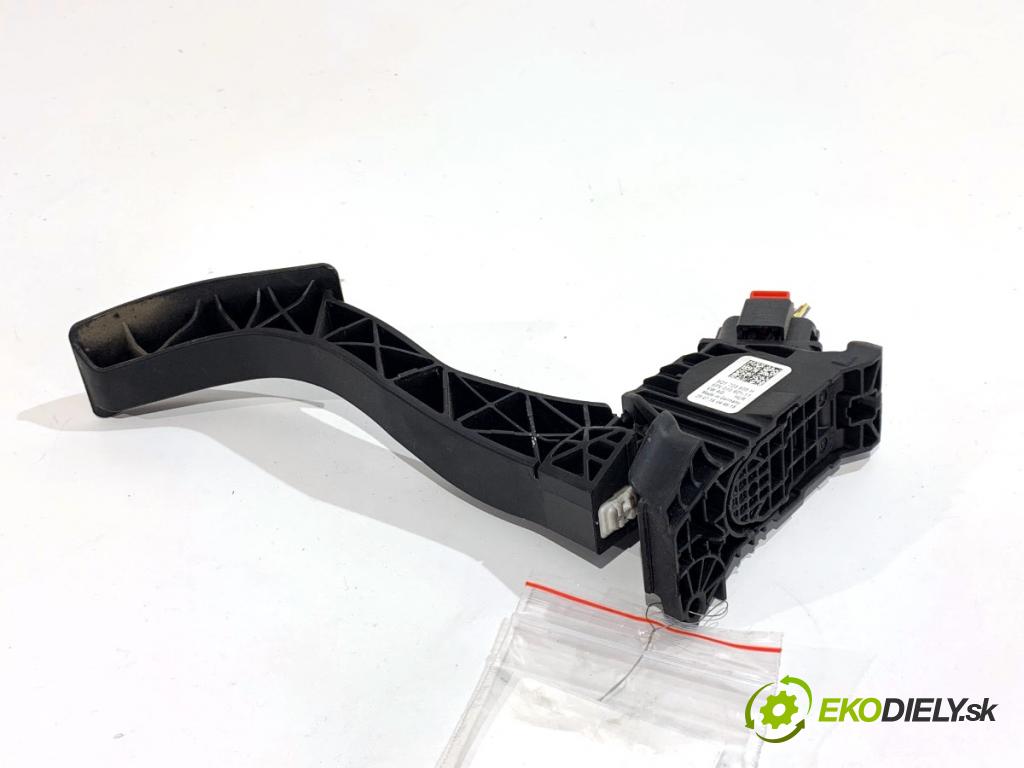 VW PASSAT B8 Kombi 2016 140 kW 2.0 TDI 1968 Potenciometer plynu 5Q1723503H (Potenciometer plynového pedálu)