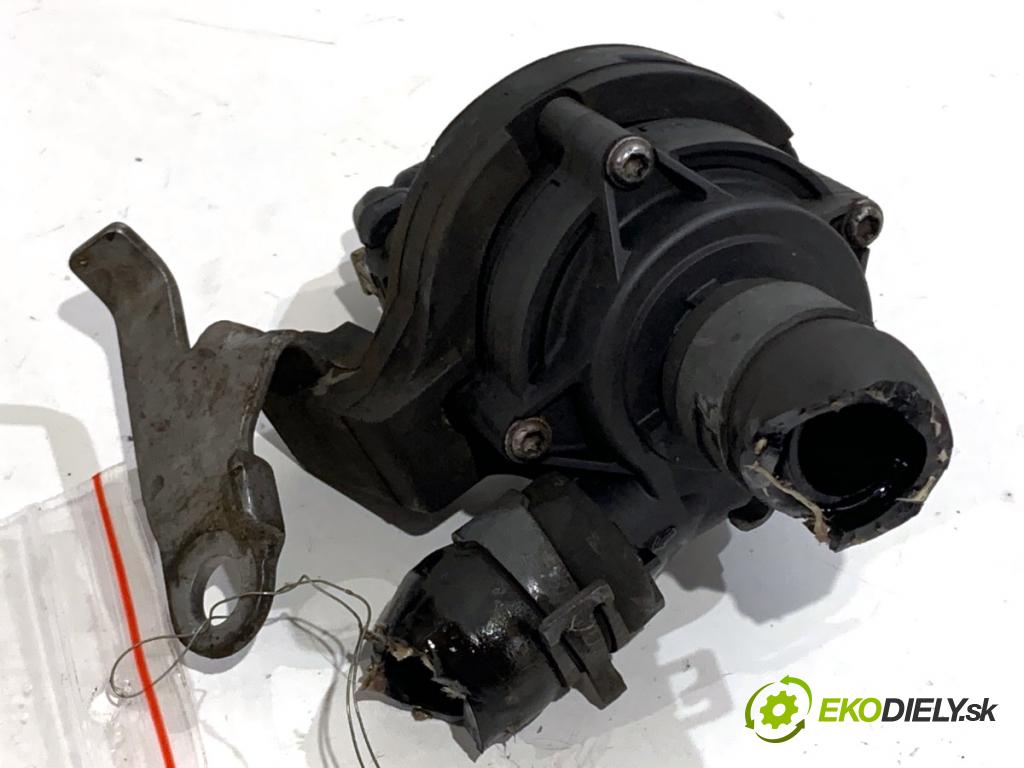 VW PASSAT B8 Kombi 2016 140 kW 2.0 TDI 1968 DALŠÍ: pumpa vody 5Q0965567J (Vodní pumpa)