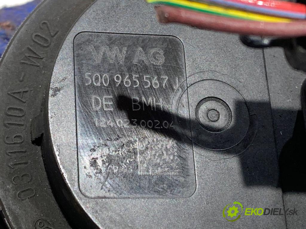 VW PASSAT B8 Kombi 2016 140 kW 2.0 TDI 1968 DALŠÍ: pumpa vody 5Q0965567J (Vodní pumpa)