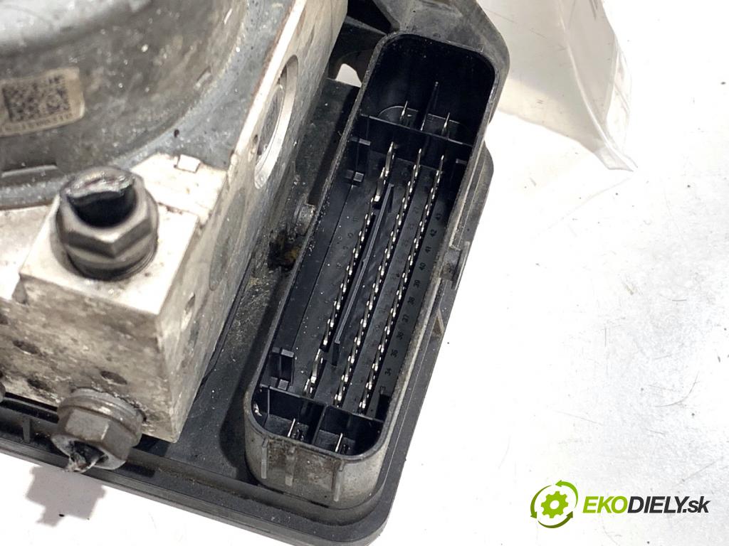 VW PASSAT B8 Kombi 2016 140 kW 2.0 TDI 1968 Pumpa ABS 5Q0614517BK (Pumpa ABS)