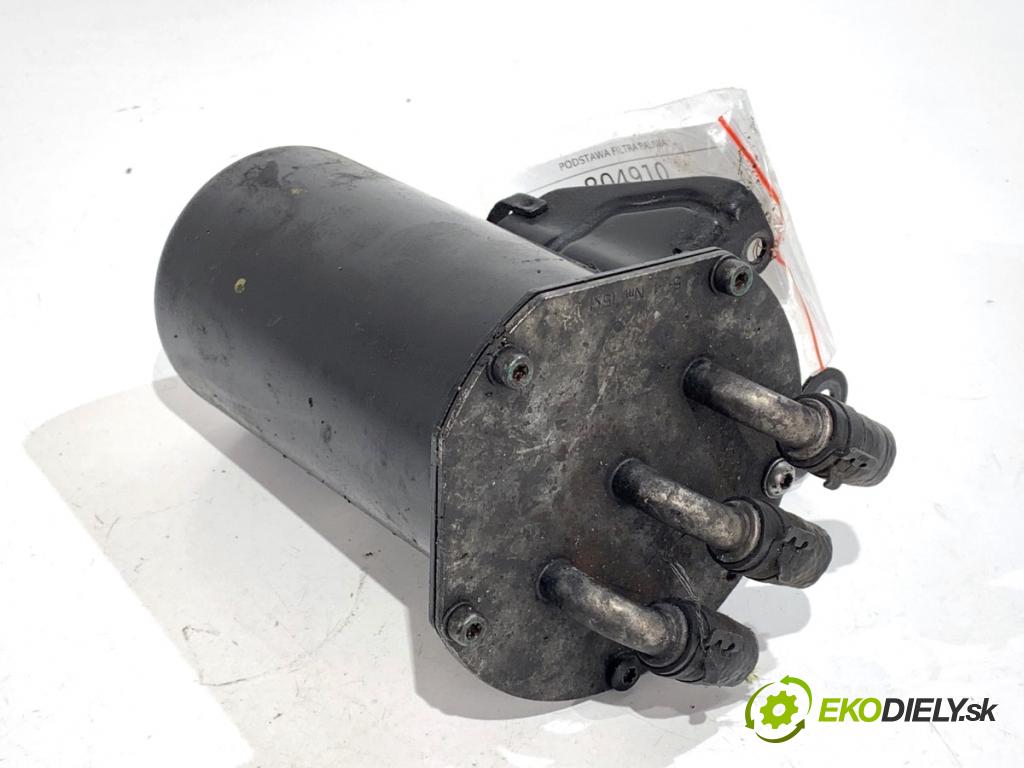 VW PASSAT B8 Kombi 2016 140 kW 2.0 TDI 1968 Obal filtra paliva 5Q0127400F (Obal palivového filtra)