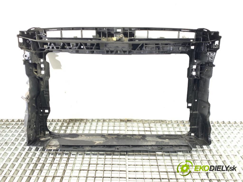 VW PASSAT B8 Kombi 2016 140 kW 2.0 TDI 1968 držák přední část  (Přední výztuha)