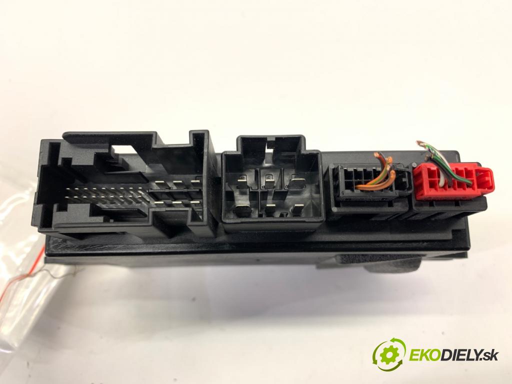 VW PASSAT B8 Kombi 2016 140 kW 2.0 TDI 1968 modul tažného oka 5Q0907383G (Řídící jednotka ostatní)