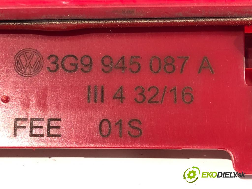 VW PASSAT B8 Kombi 2016 140 kW 2.0 TDI 1968 světlo brzdových světel 3G9945087A