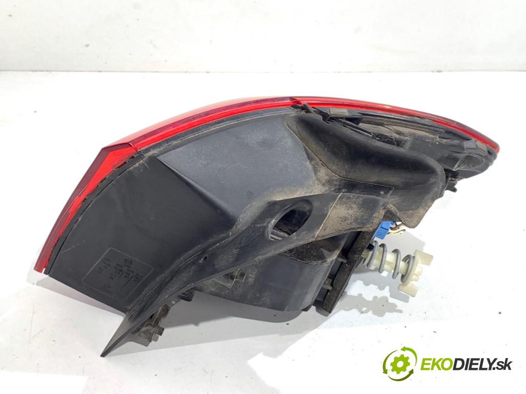 VW PASSAT B8 Kombi 2016 140 kW 2.0 TDI 1968 Svetlo ľavy zad 3G9945207F