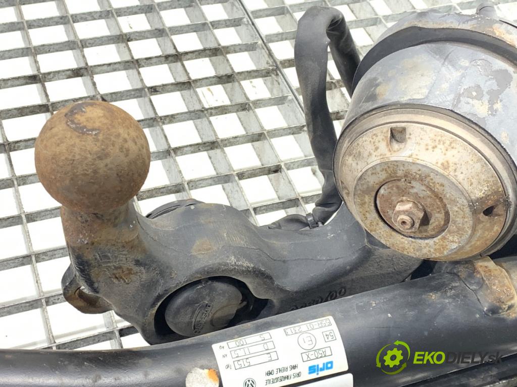 VW PASSAT B8 Kombi 2016 140 kW 2.0 TDI 1968 Hák tažné zařízení 3G9803881B (Tažné zařízení)