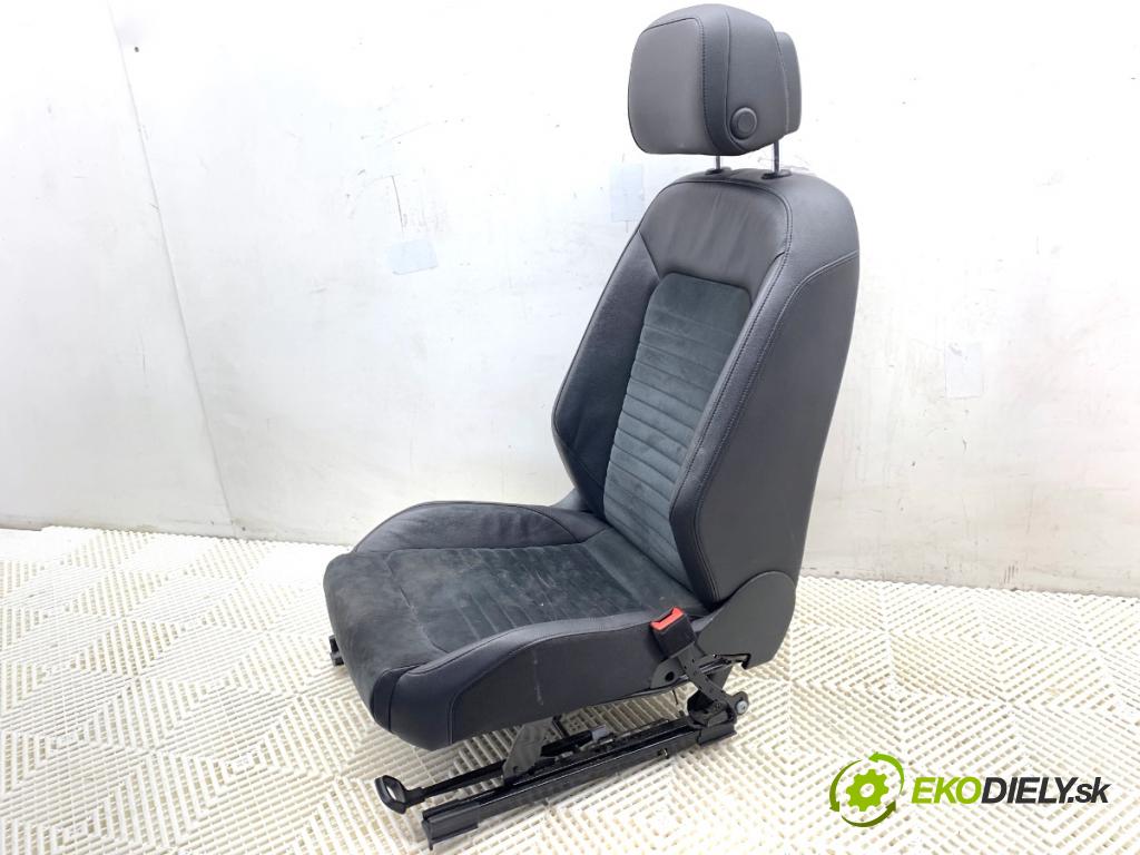 VW PASSAT B8 Kombi 2016 140 kW 2.0 TDI 1968 Sedadlo pravy predný