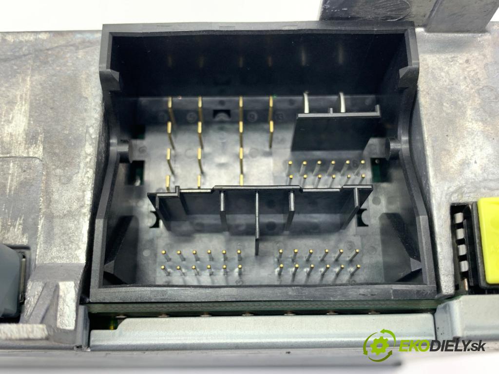 VW PASSAT B8 Kombi 2016 140 kW 2.0 TDI 1968 čítač navigácie 3G0035043D (Elektrosúčasti ostatné)