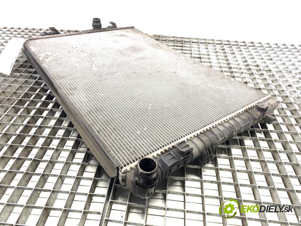 VW PASSAT B8 Kombi 2016 140 kW 2.0 TDI 1968 chladič vody 5Q0121251EN (Vodní chladič)