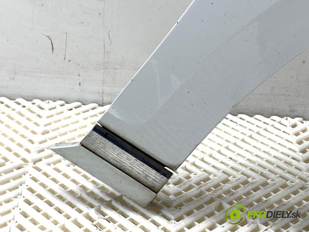 VW PASSAT B8 Kombi 2016 140 kW 2.0 TDI 1968 blatník pravý přední část LC9A