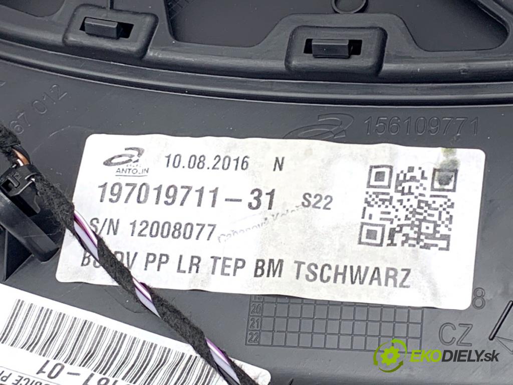 VW PASSAT B8 Kombi 2016 140 kW 2.0 TDI 1968 ča dveře pravý přední část 3G1867012