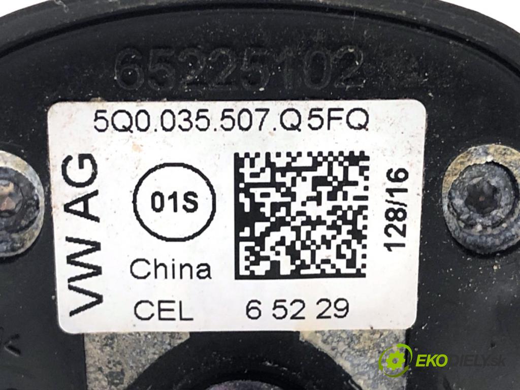 VW PASSAT B8 Kombi 2016 140 kW 2.0 TDI 1968 ANTENA 5Q0035507Q
