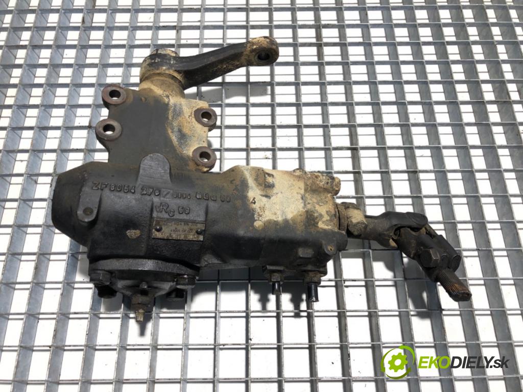 NISSAN TERRANO samochód terenowy zamknięty 1994 73 kW 2.7 TD 4WD 2664 řízení volantu 8054205G 490010F000