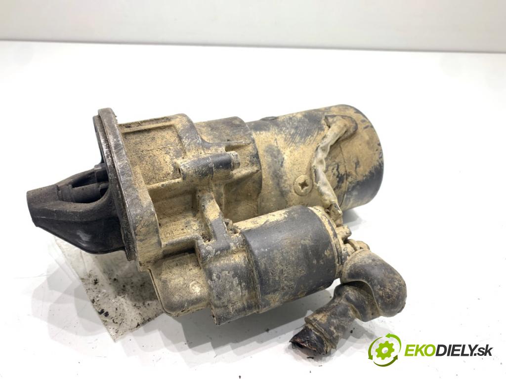 NISSAN TERRANO samochód terenowy zamknięty 1994 73 kW 2.7 TD 4WD 2664 Štartér  (Štartér)