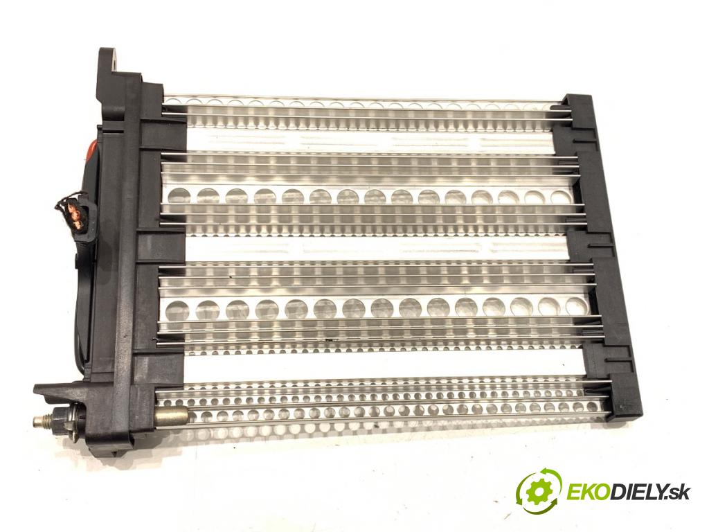VW PASSAT B8 Kombi 2016 140 kW 2.0 TDI 1968 topné těleso radiátor topení elektrická 5Q0963235C (Radiátor topení)