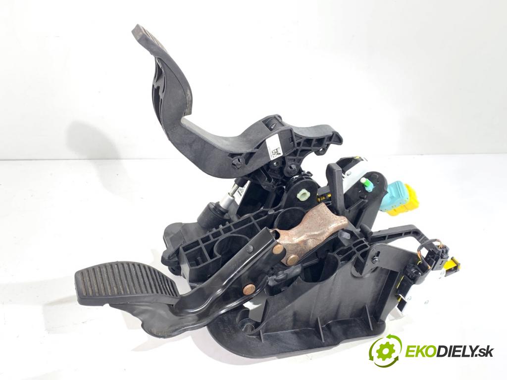 FIAT 500 liftback 2023 51 kW 1.0 Mild Hybrid (312.AYD1B) 999 PEDÁL: manuálne 25851600 (Potenciometer plynového pedálu)