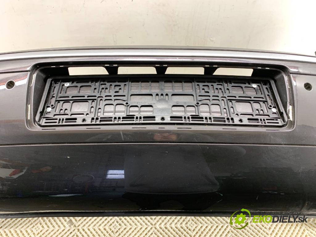 VW PHAETON sedan 2014 176 kW 3.0 V6 TDI 4motion 2967 nárazník zadní část  (Klika dveří ostatní)