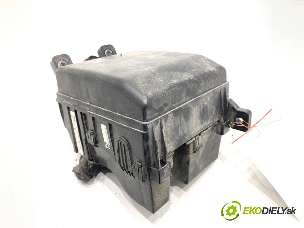 KIA SPORTAGE III SUV 2013 191 kW 2.0 AWD 1998 skříňka poistková 91950-2S010 (Pojistková skříňka)