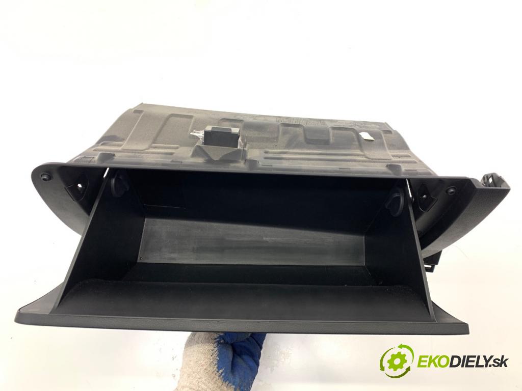 KIA SPORTAGE III SUV 2013 191 kW 2.0 AWD 1998 přihrádka kastlík spolujezdce 84540-3U000 (Přihrádka (kastlík))