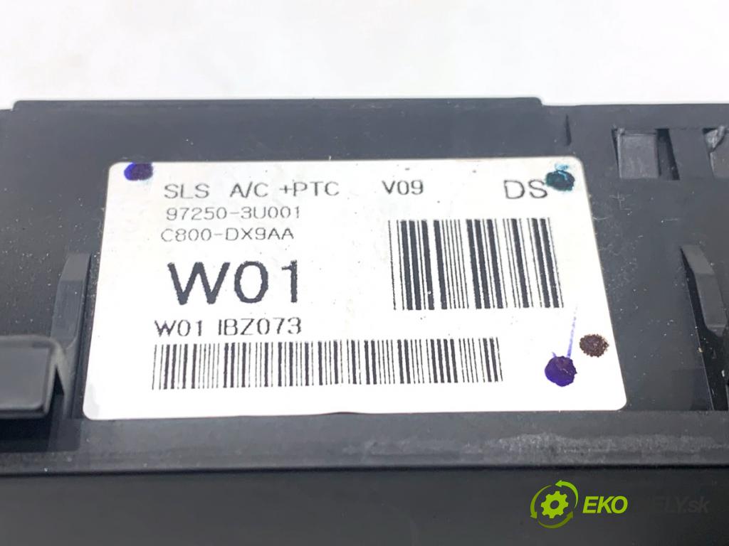 KIA SPORTAGE III SUV 2013 191 kW 2.0 AWD 1998 Panel ovládania kúrenia 97250-3U001 (Prepínacie páčky pod volantom)