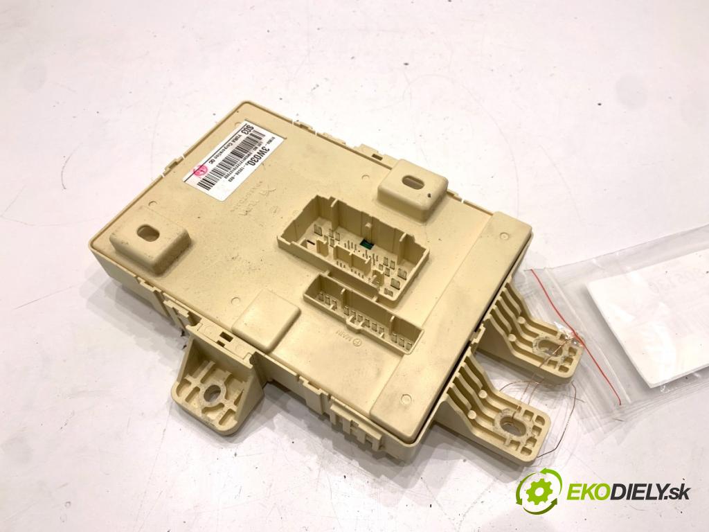 KIA SPORTAGE III SUV 2013 191 kW 2.0 AWD 1998 Modul BSI 91950-3W030 (Poistková skrinka)