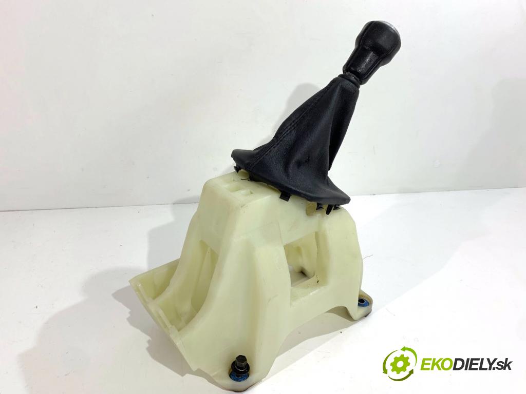 KIA SPORTAGE III SUV 2013 191 kW 2.0 AWD 1998 Kulisa 43700-3WXXX (Rýchlostná páka (kulisa))