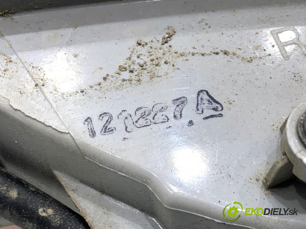 KIA SPORTAGE III SUV 2013 191 kW 2.0 AWD 1998 Svetlo nárazníka pravy zad