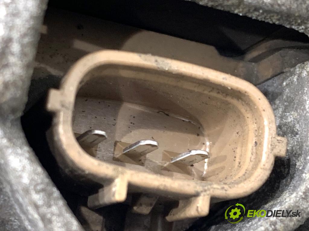 NISSAN JUKE F15 SUV 2012 86 kW 1.6 1598 Alternátor 231001KA1A (Alternátor)