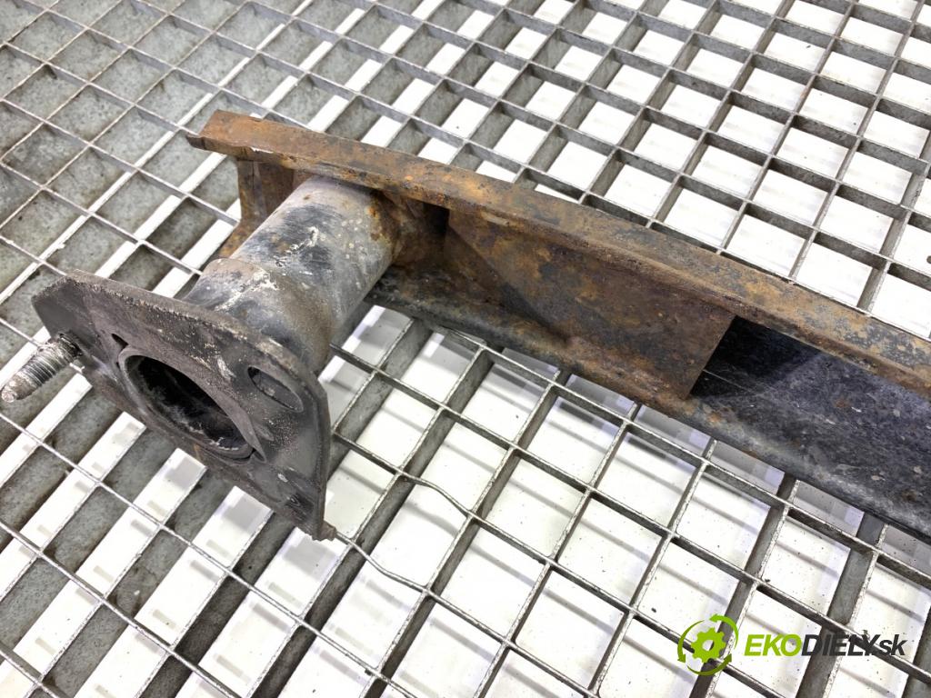 OPEL CORSA E liftback 2016 66 kW 1.4 (08, 68) 1398 výztuha nárazníka zadní část  (Zadní výztuha)