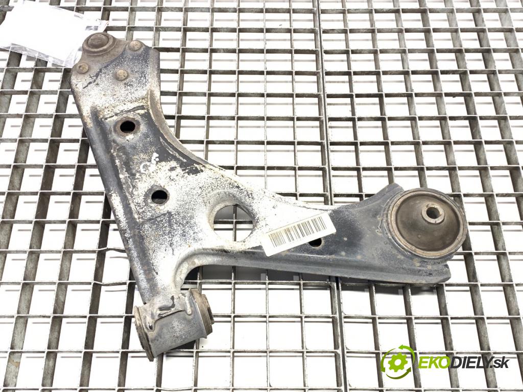 OPEL CORSA E liftback 2016 66 kW 1.4 (08, 68) 1398 rameno pravý přední část