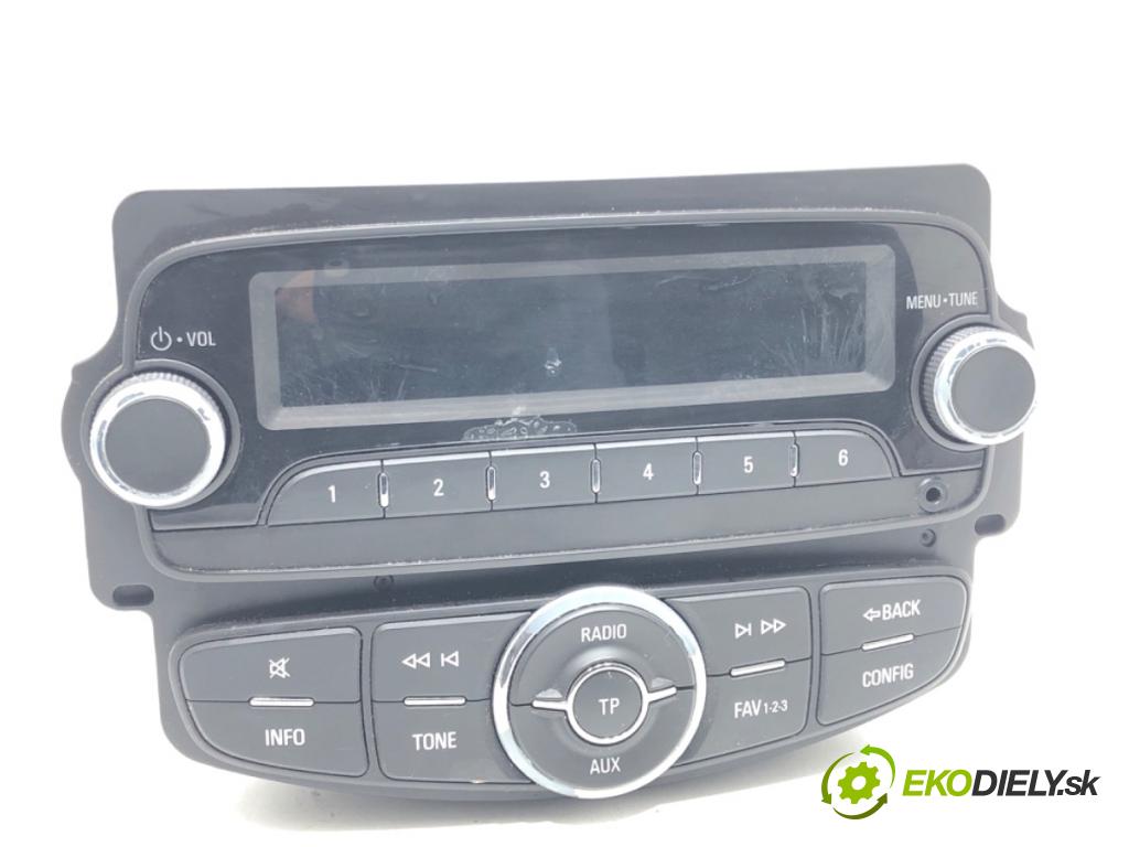 OPEL CORSA E liftback 2016 66 kW 1.4 (08, 68) 1398 RADIO 39012676 (Audio zariadenie)