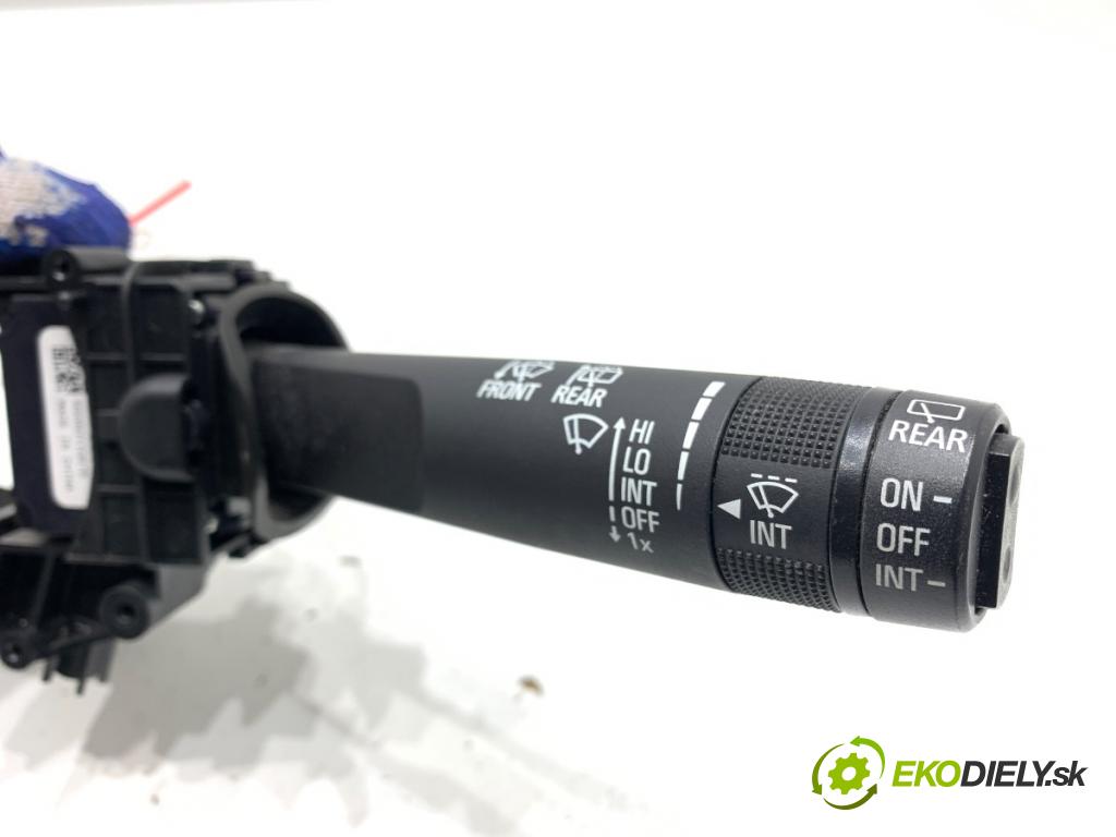 OPEL CORSA E liftback 2016 66 kW 1.4 (08, 68) 1398 Prepínač kombinovaný 20941129 (Prepínacie páčky pod volantom)