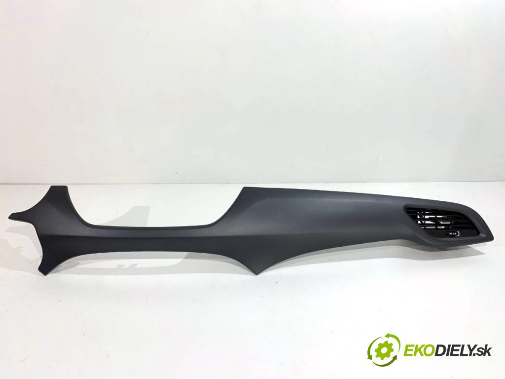 OPEL CORSA E liftback 2016 66 kW 1.4 (08, 68) 1398 lišty kryt 39050125 13391249 (Lišta)