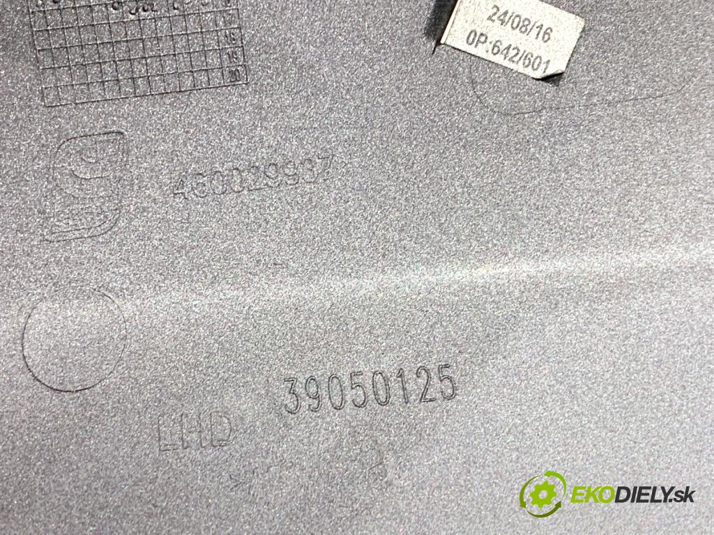 OPEL CORSA E liftback 2016 66 kW 1.4 (08, 68) 1398 lišty kryt 39050125 13391249 (Lišta)