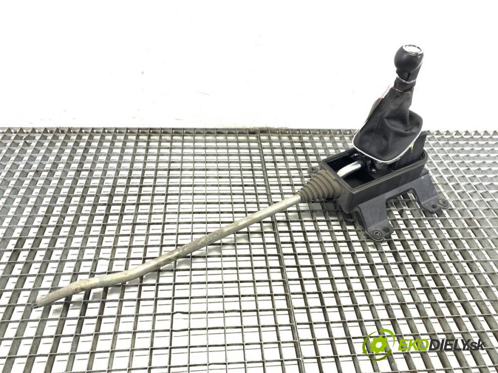 OPEL CORSA E liftback 2016 66 kW 1.4 (08, 68) 1398 Kulisa 55490859 (Rýchlostná páka (kulisa))