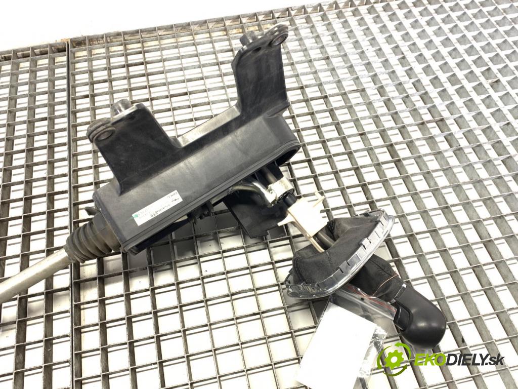 OPEL CORSA E liftback 2016 66 kW 1.4 (08, 68) 1398 Kulisa 55490859 (Rýchlostná páka (kulisa))