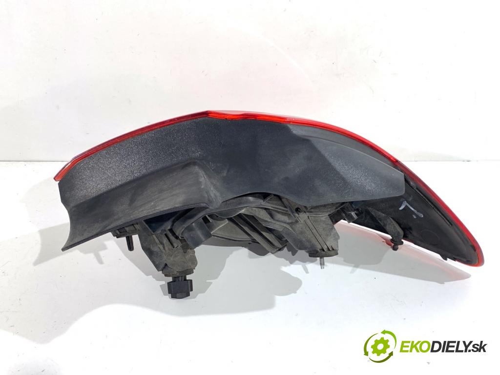 OPEL CORSA E liftback 2016 66 kW 1.4 (08, 68) 1398 Svetlo ľavy zad 39012621