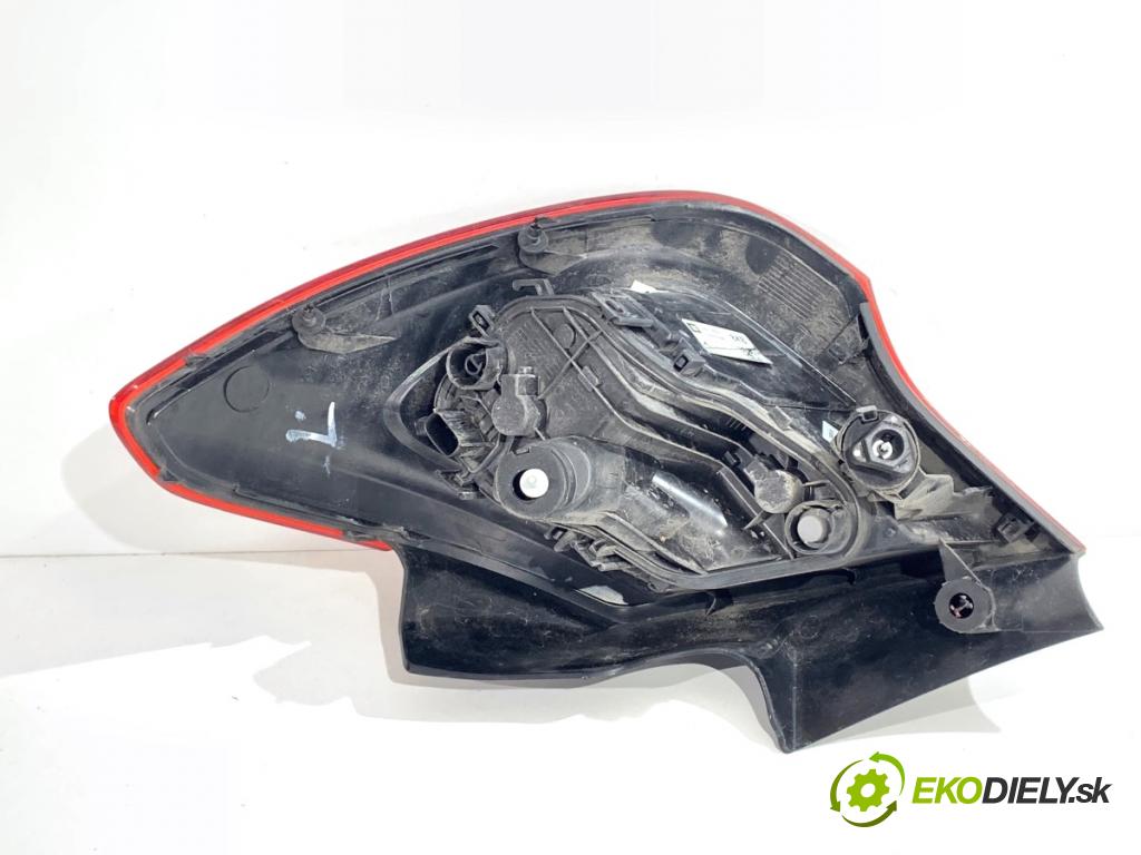 OPEL CORSA E liftback 2016 66 kW 1.4 (08, 68) 1398 Svetlo ľavy zad 39012621