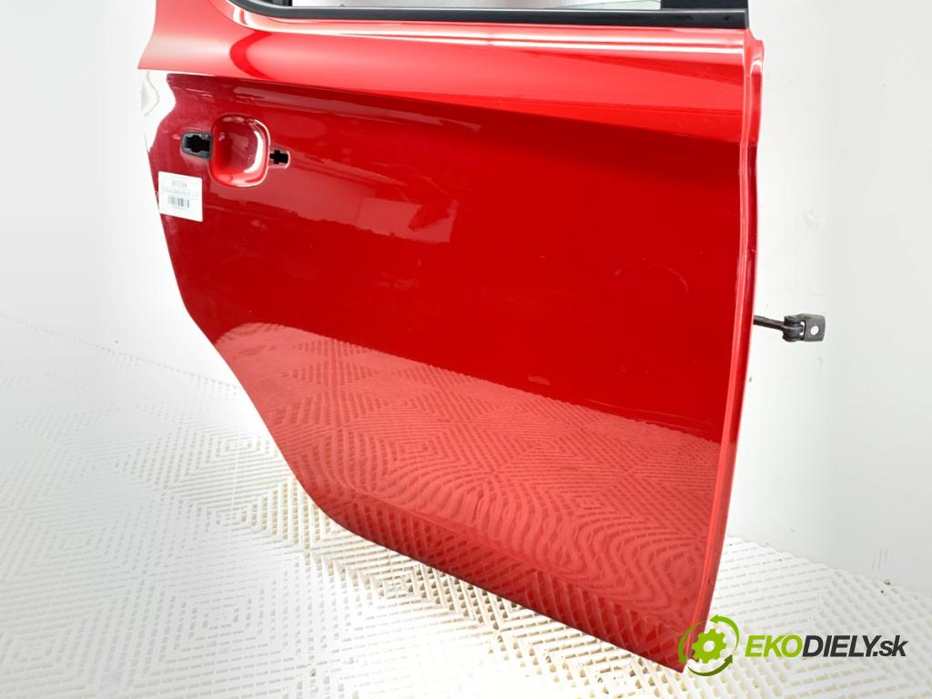 OPEL CORSA E liftback 2016 66 kW 1.4 (08, 68) 1398 Dvere pravy zad Z50S