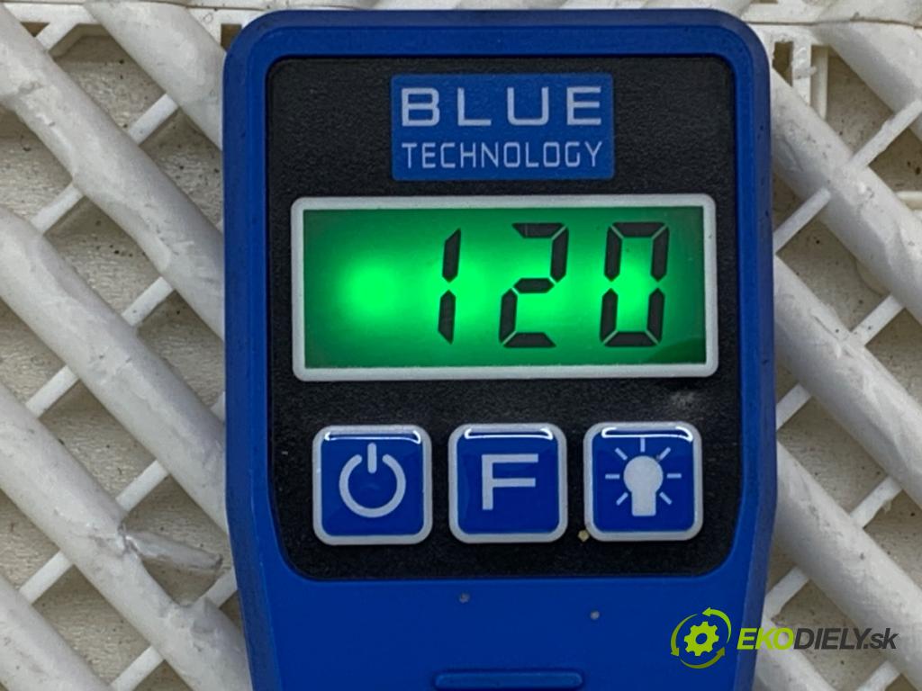 OPEL CORSA E liftback 2016 66 kW 1.4 (08, 68) 1398 Dvere ľavy zad Z50S