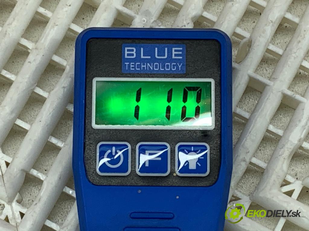 OPEL CORSA E liftback 2016 66 kW 1.4 (08, 68) 1398 Dvere pravy predný Z50S