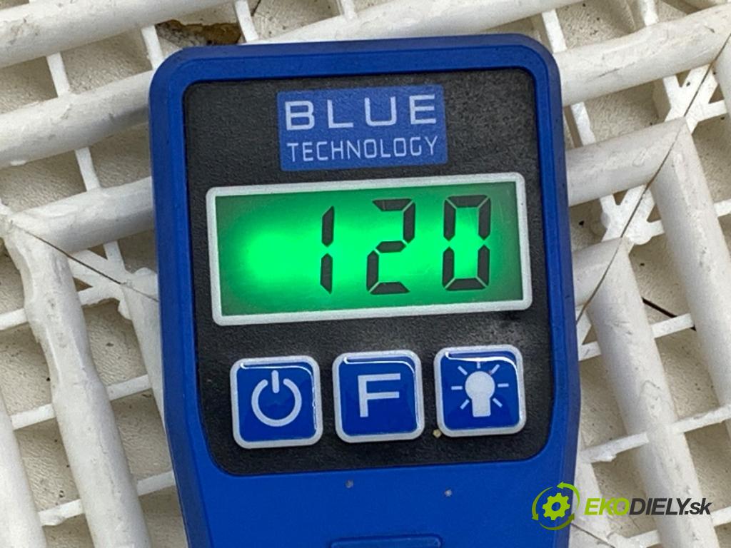 OPEL CORSA E liftback 2016 66 kW 1.4 (08, 68) 1398 Dvere ľavy predný Z50S