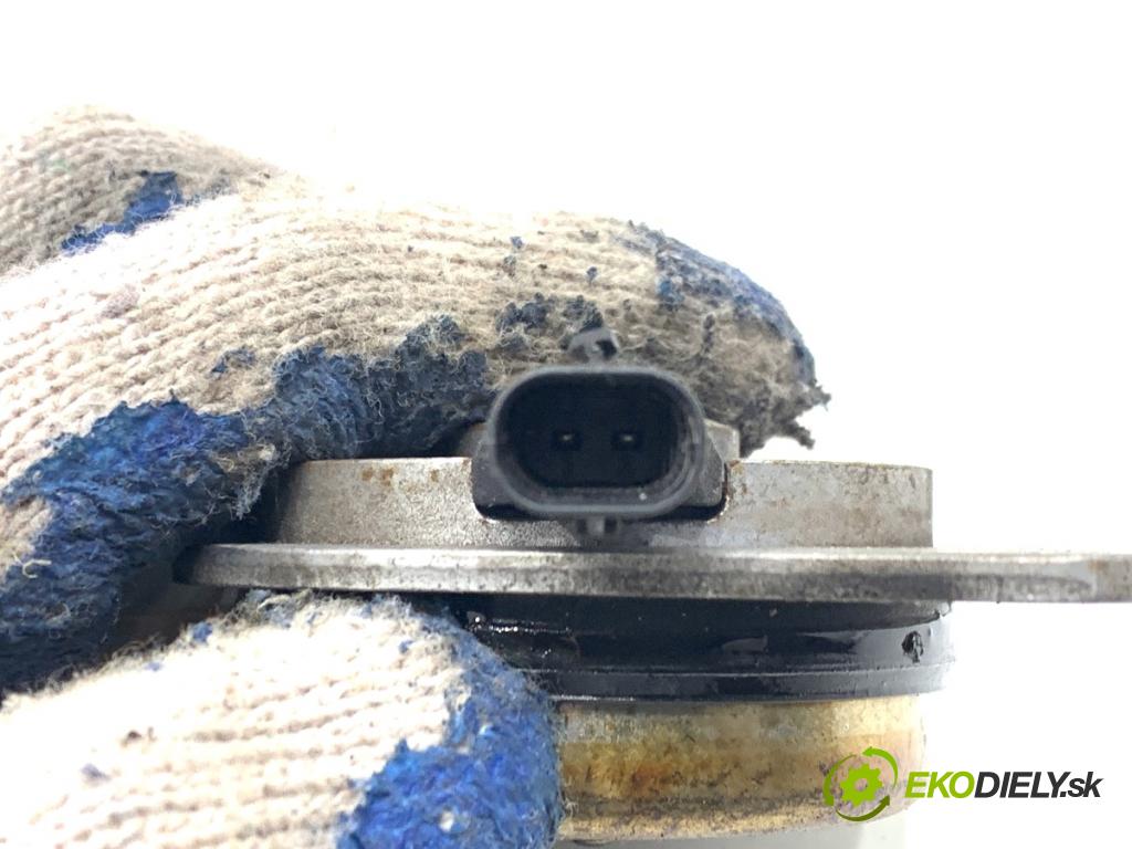 OPEL CORSA E liftback 2016 66 kW 1.4 (08, 68) 1398 Snímač variabilný fázy 55562223 (Snímač)